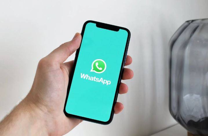Tangkal Informasi Negatif, Whatsapp Kembangkan Fitur Laporkan Status Pengguna