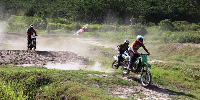 Desa Mulawarman Kukar Kini Punya Sirkuit Grasstrack Motocross Berstandar Nasional