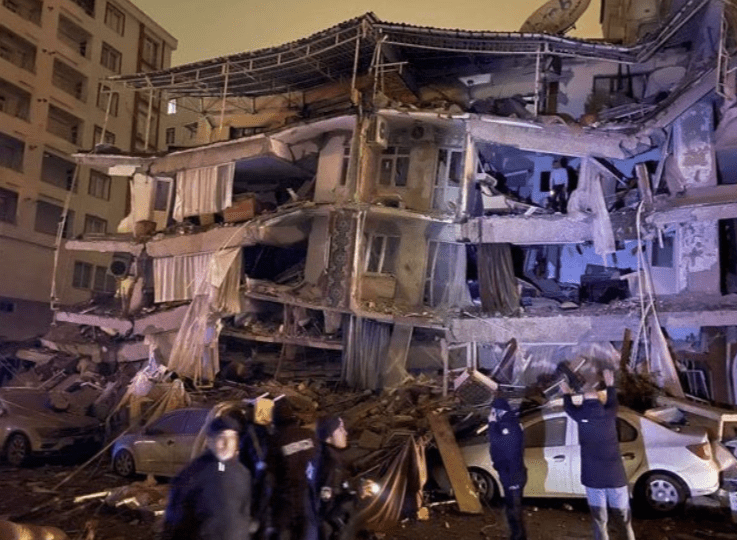 Korban Tewas Gempa Turki Capai 2.379 Orang, 14.483 Lainnya Luka-Luka