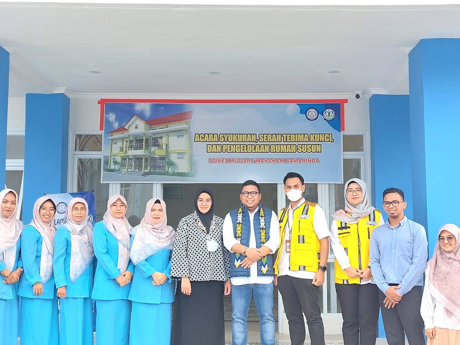 Hibah asrama diharapkan membantu mahasiswa di Stikes Mutiara Mahakam Samarinda untuk semakin maksimal belajar menuntut ilmu.