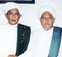 Abah Guru Sekumpul dan Guru Syarwani Zuhri.