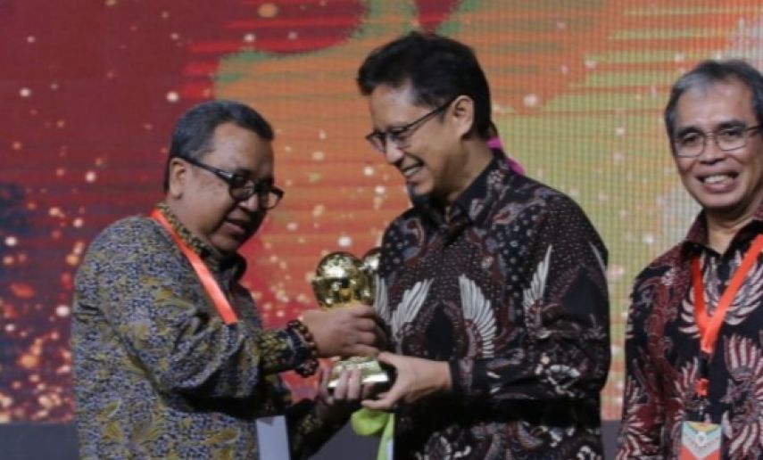 777.041 Jiwa jadi Peserta JKN, Pemkab Kukar Raih Penghargaan UHC Award 2023