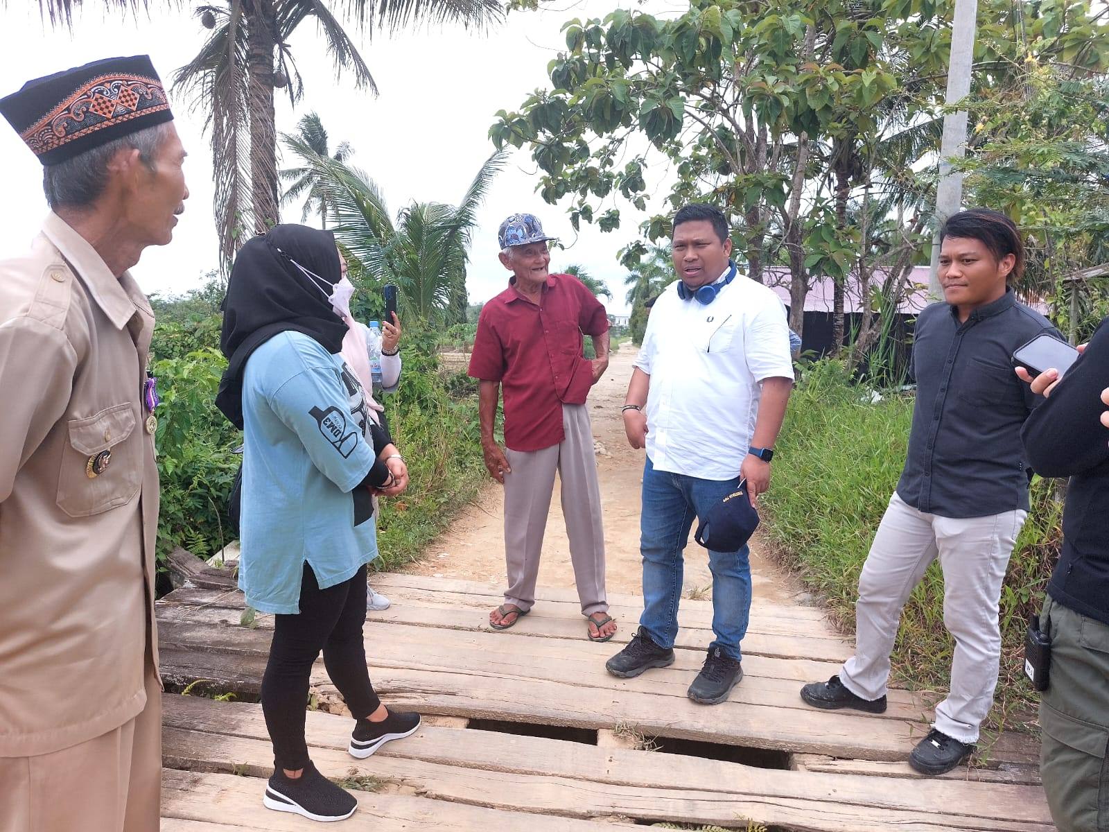 Kondisi Jembatan Desa Ponoragan Memprihatinkan, Irwan Upayakan Perbaikan