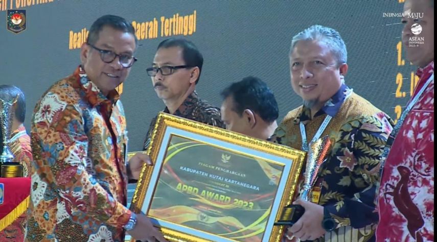 APBD Award, Pemkab Kukar Peringkat 3 Kategori Pendapatan Daerah Tertinggi 