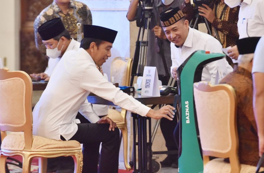 Jokowi Imbau Umat Islam Serahkan Zakat ke Baznas