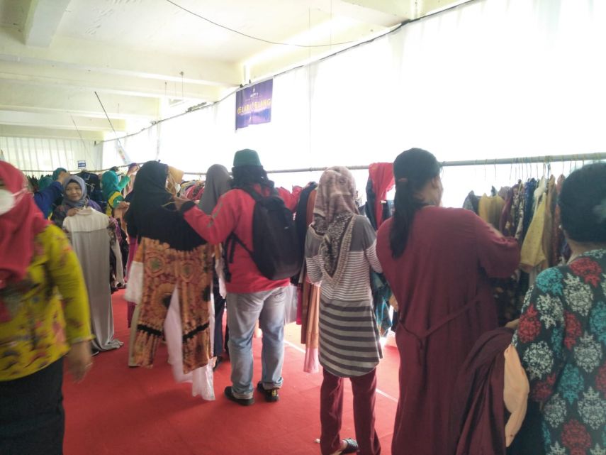 Murah Meriah, Warga Samarinda Serbu Woman's Bazar Ramadan