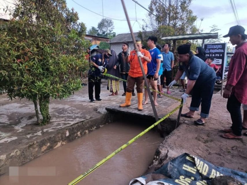 Jatuh ke Parit Saat Banjir, Balita di Samarinda Ditemukan Meninggal Dunia