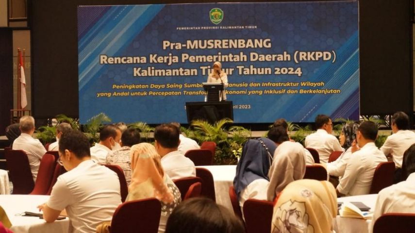 Musyawarah Pra Musrenbang RKPD Kaltim 2024 Resmi Dibuka Sekda Sri Wahyuni