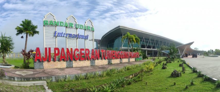 Tingkatkan Kualitas, Bandara APT Pranoto Tambah Taxiway yang Hubungkan Parkir Pesawat dan Runway