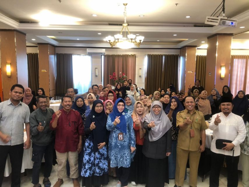 Wujudkan Pertumbuhan Penduduk dan Keluarga Berkualitas, DKP3A Kaltim Gelar Seminar Parenting