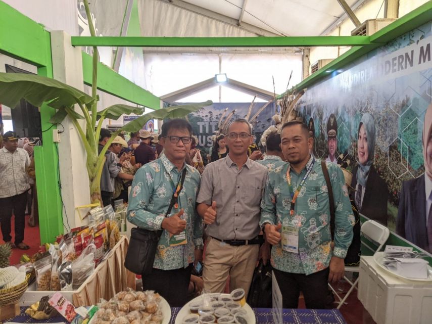 DPMPD Kaltim Hadiri Pameran Pertanian PENAS KTNA XVI 2023 di Padang