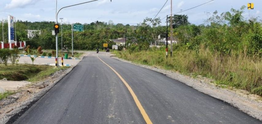 Infrastruktur Jalan Kaltim Masih Butuh Perbaikan, Jalan Rusak Tanggung Jawab Siapa?