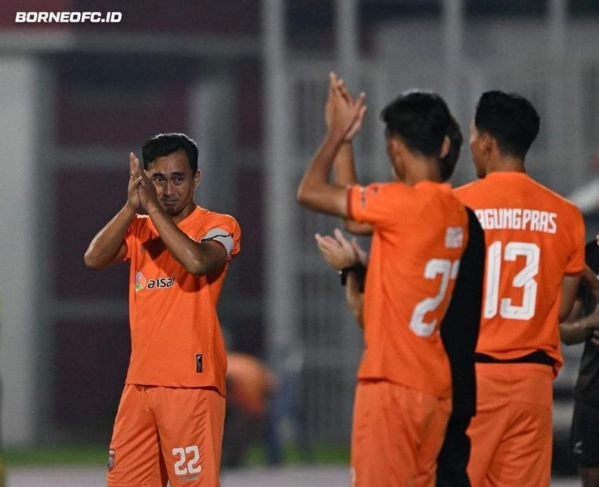 Resmi Gantung Sepatu, Sultan Samma Beralih Jadi Asisten Pelatih Borneo FC Samarinda