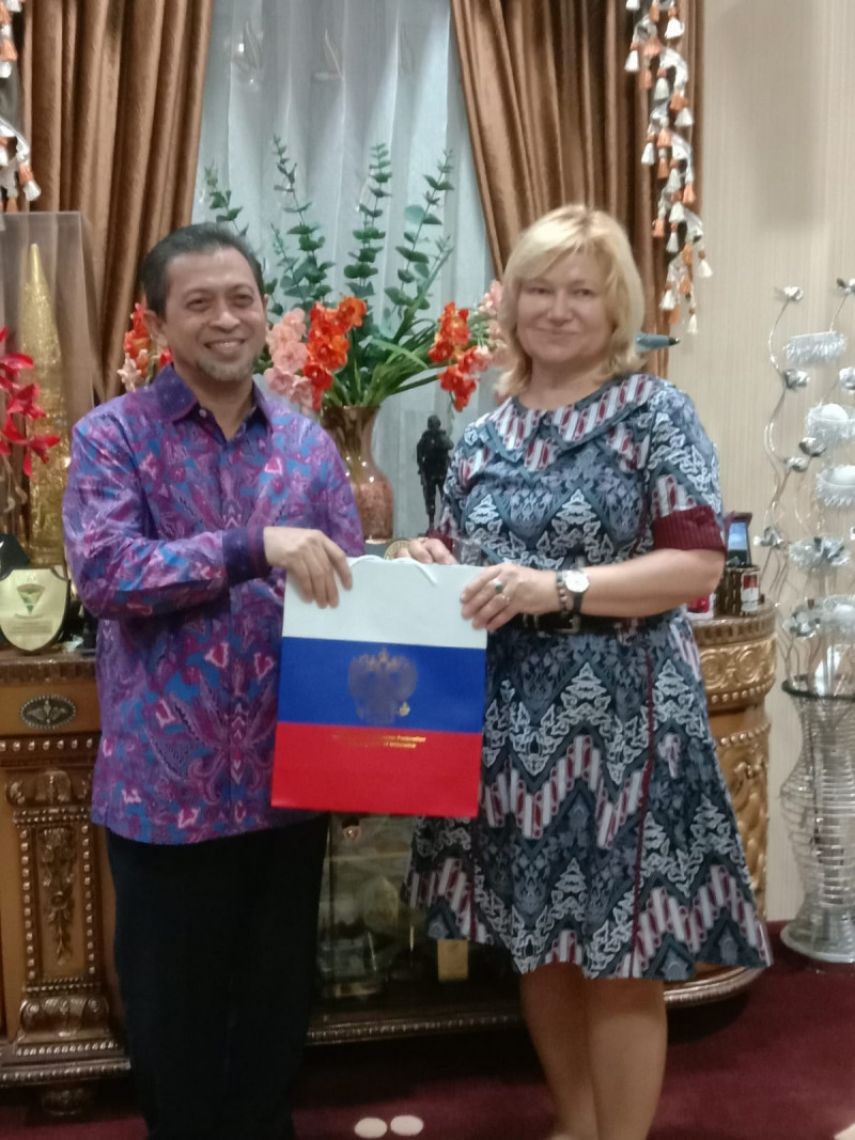 Wagub Hadi Mulyadi Sambut Dubes Rusia dalam Agenda Dayak International Organization