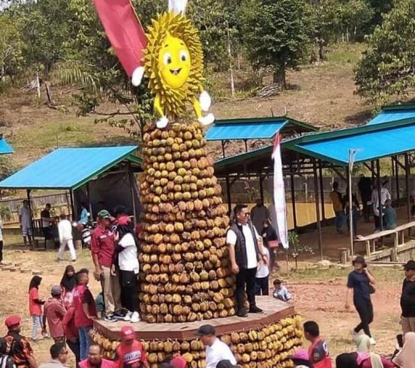 Diklaim Jadi yang Pertama di Kaltim, Festival di Desa Batuah Susun 1.300 Buah Lai Setinggi 5 Meter