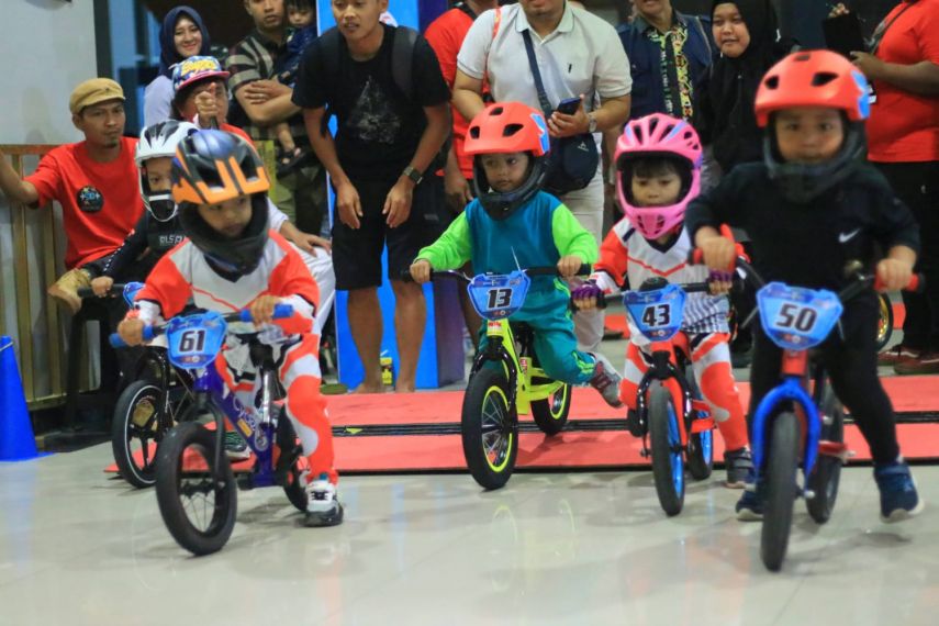 Mini Race Kaltim Fest: Kurangi Anak Bermain Gadget dan Latih Keseimbangan Motorik