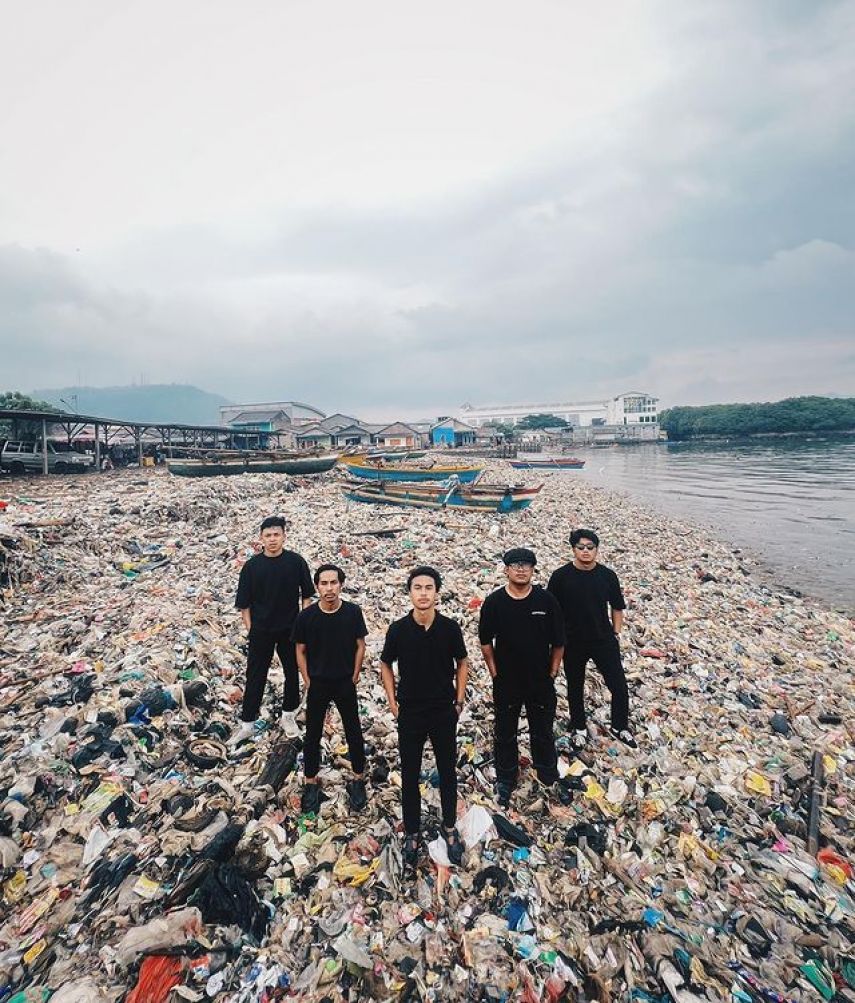 5 Fakta Aksi Bersih-Bersih Pantai Terkotor Nomor 2 di Lampung, Pandawara Group Ajak Ribuan Warga Gotong Royong