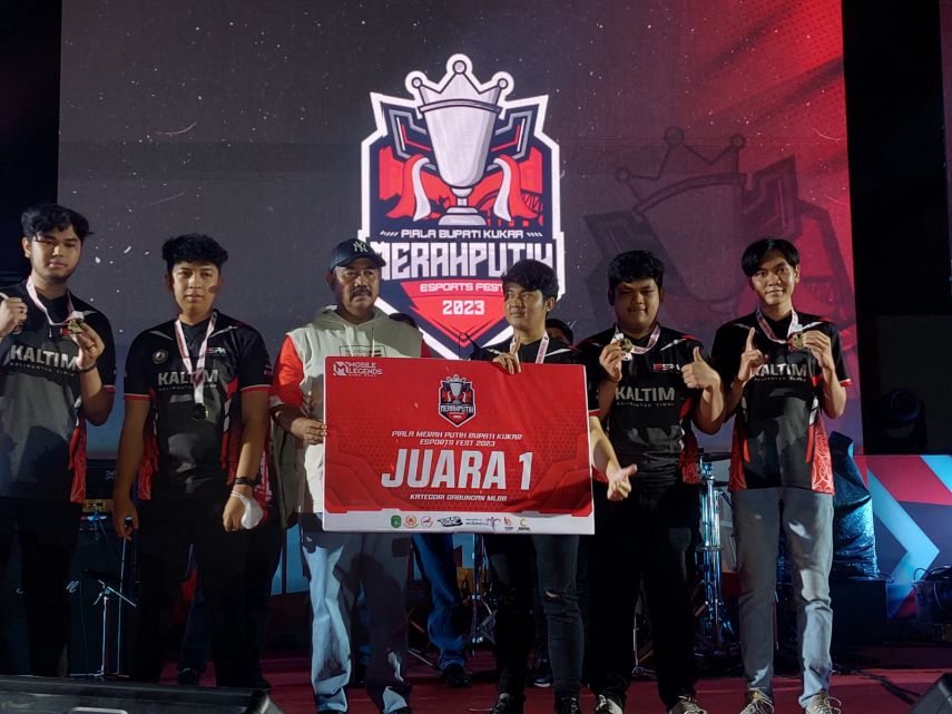 Piala Bupati Kukar Merah Putih Esport Telah Usai, Edi Damansyah Minta Gamers Tingkatkan Prestasi