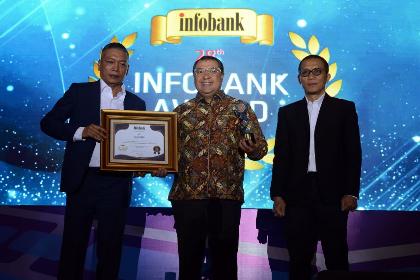 bank bjb Raih Diamond Throphy dalam ajang 28th Infobank Banking Apreciation 2023