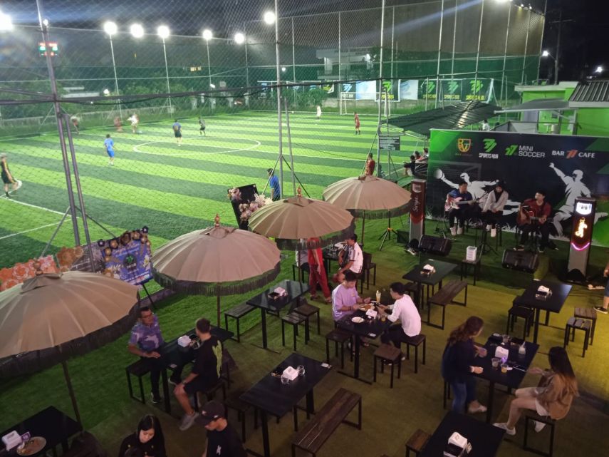 Grand Opening, Bar 77 Cafe Hadir dengan Konsep Sport Hub 