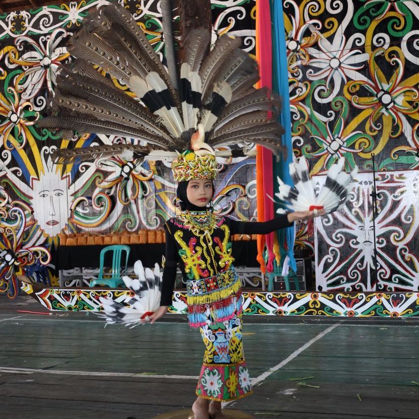 Azalea, Puteri Kesenian Cilik Kaltim, Memukau dengan Tari Gong di Festival Budaya Mecaq Undat