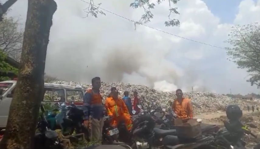 Kebakaran Hebat di TPA Bukit Pinang: DLH Samarinda Curiga Ada Tindakan Kesengajaan