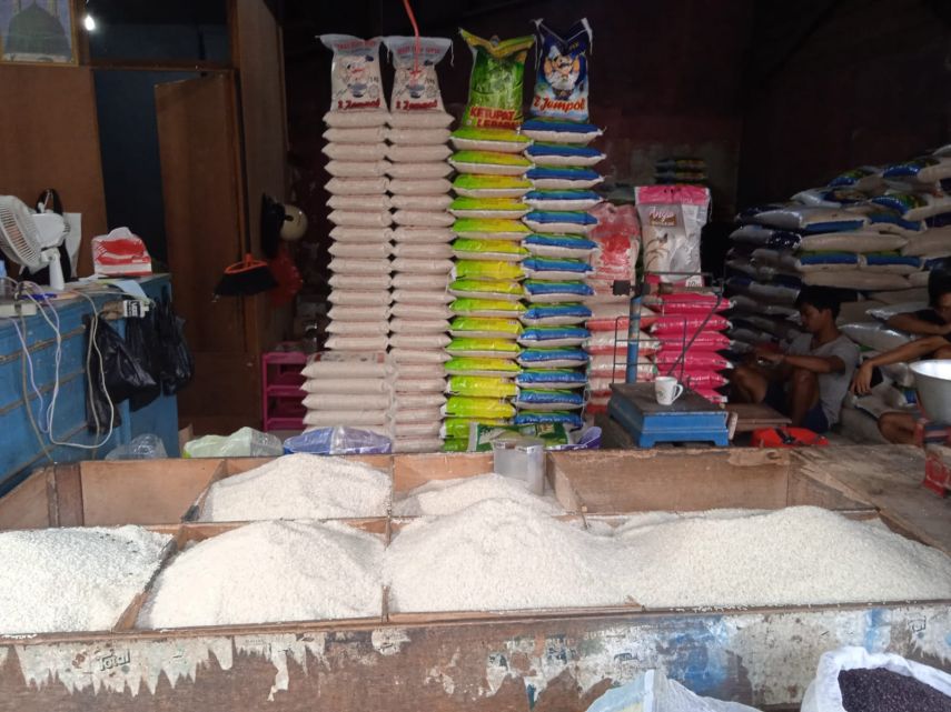 Harga Beras di Samarinda Melonjak Naik, Pedagang Pasar Segiri Tidak Berani Tambah Stok