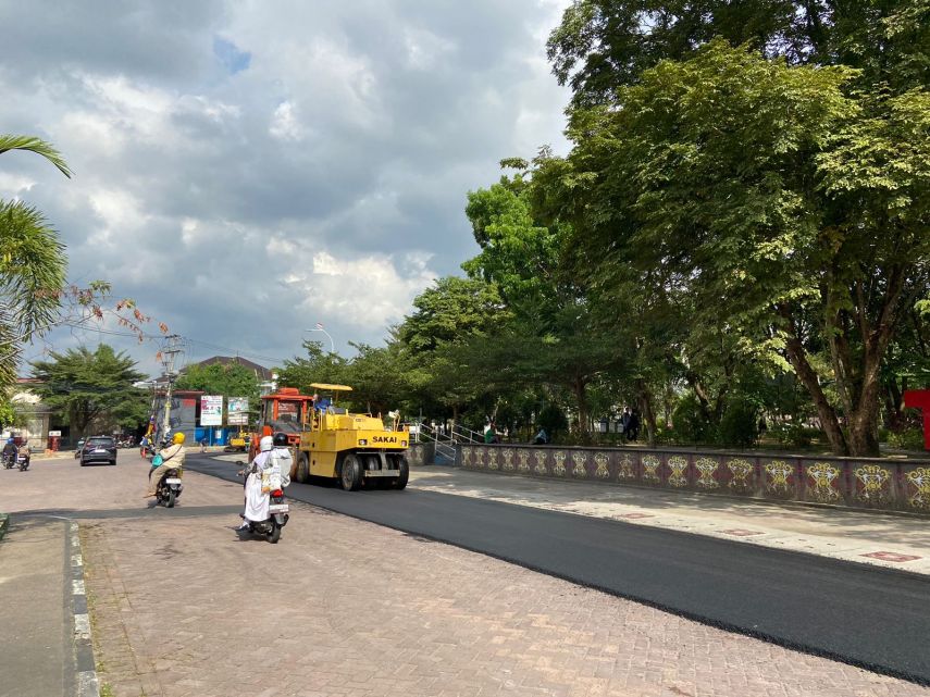 Pemkot Samarinda Gelontorkan Anggaran Rp 3,2 Miliar untuk Pengaspalan Jalan di Kawasan Taman Samarendah