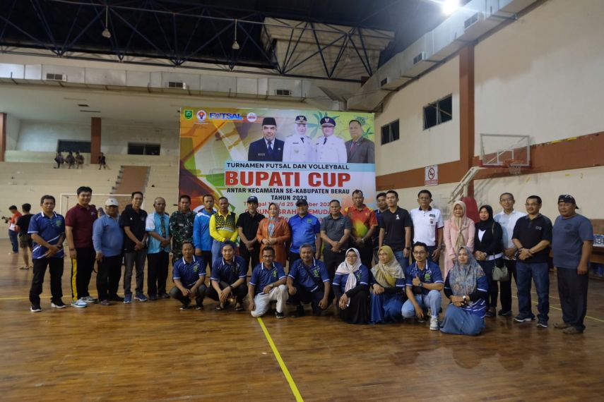 Teluk Bayur Sabet Gelar Juara Futsal dan Voli Bupati Cup 2023
