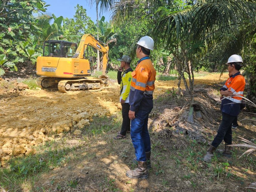 Dukung Pertumbuhan Ekonomi Lokal, PT Indexim Coalindo Perbaiki Akses Jalan Desa Kaliorang
