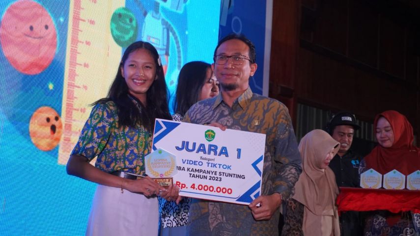 Sari Okta Rahma Dewi Asal SMA 1 Sendawar Raih Juara Pertama Kategori Video TikTok di Lomba Kampanye Stunting
