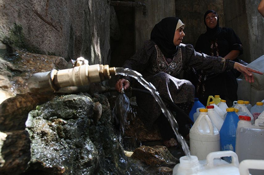 Alami Krisis Air, Palestina Gunakan Air Laut