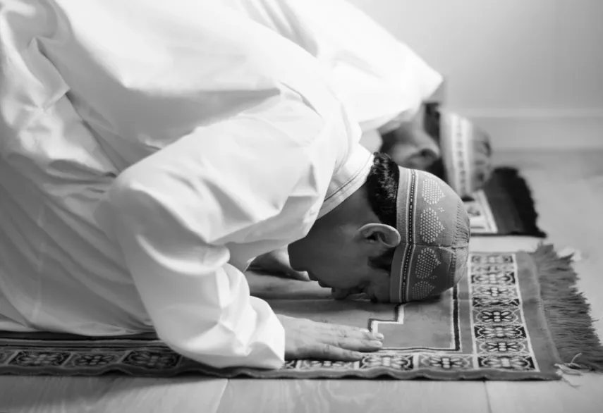Tata Cara Sholat Tahiyatul Masjid Lengkap: Bacaan Niat dan Ketentuannya