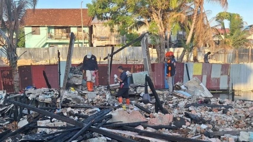 Kebakaran Hebat Hanguskan Puluhan Rumah di Klandasan Ulu Balikpapan, Tim Labfor Polda Jatim Turun Tangan