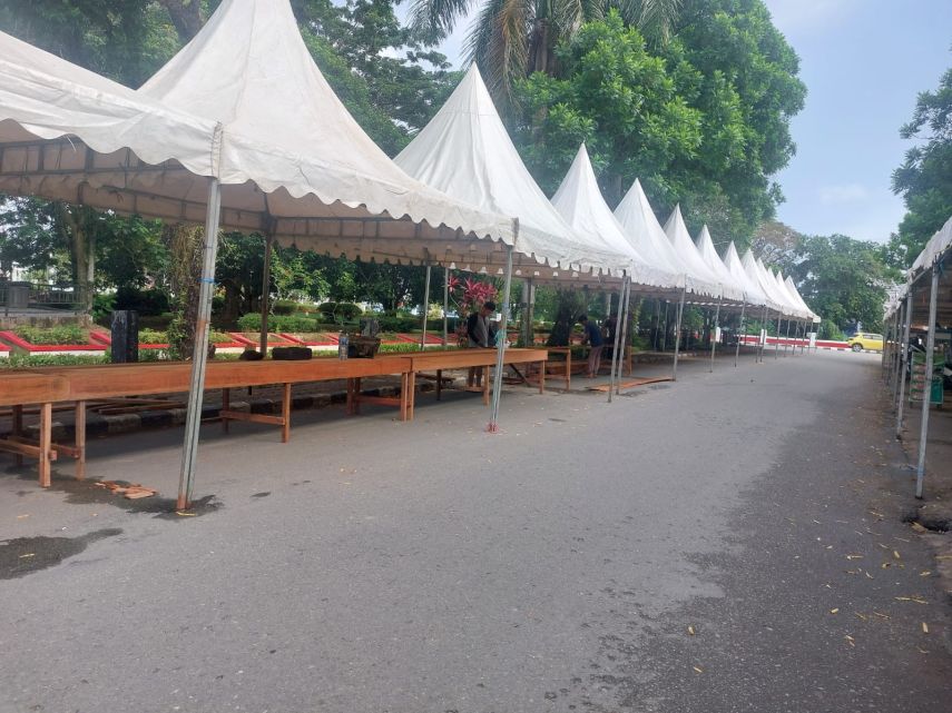 Kawasan Masjid Agung Sultan Sulaiman Jadi Pusat Pasar Ramadan di Tenggarong