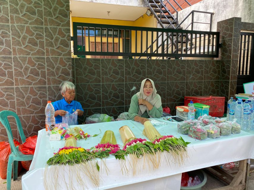 H-1 Ramadan, Pedagang Bunga di Samarinda Raup Jutaan Rupiah dari Tradisi Ziarah