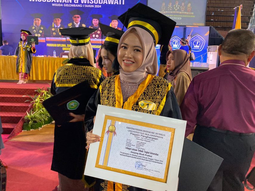 Sofia Apriyanti Jadi Lulusan Terbaik Profesi Dokter Universitas Mulawarman, Raih IPK 3,90