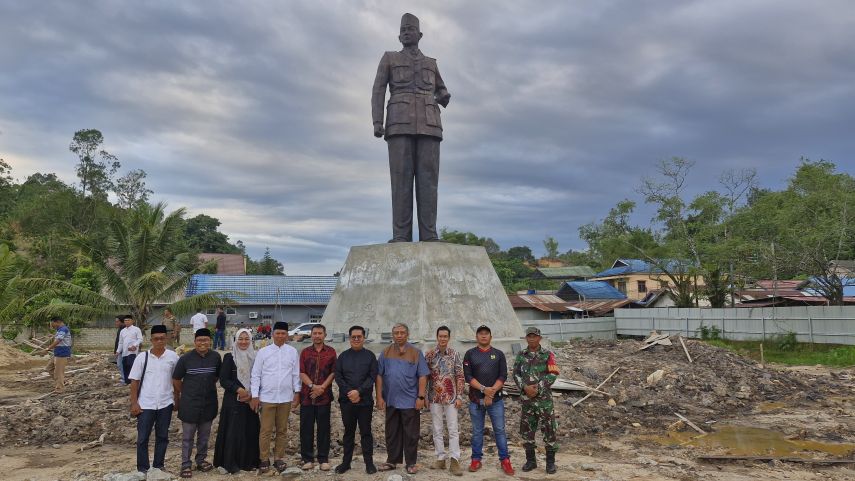 Wabup Kukar Rendi Solihin Kunjungi Patung Bung Karno di Sangasanga: Perkuat Nilai Sejarah dan Dorong Ekonomi Kreatif