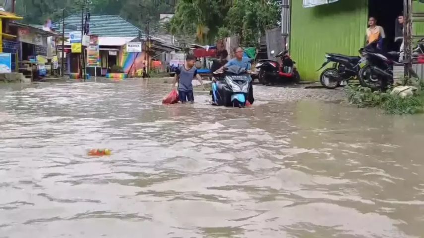 Banjir Kembali Melanda Samarinda, Ratusan Rumah Terendam 1 Meter