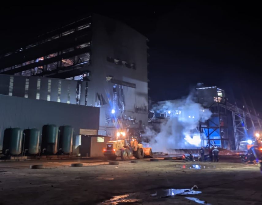 Kebakaran Kembali Melanda Pabrik Smelter Sangasanga, Diduga Berawal dari Pembuangan Slag Nikel, 2 Pekerja Dilarikan ke Puskesmas