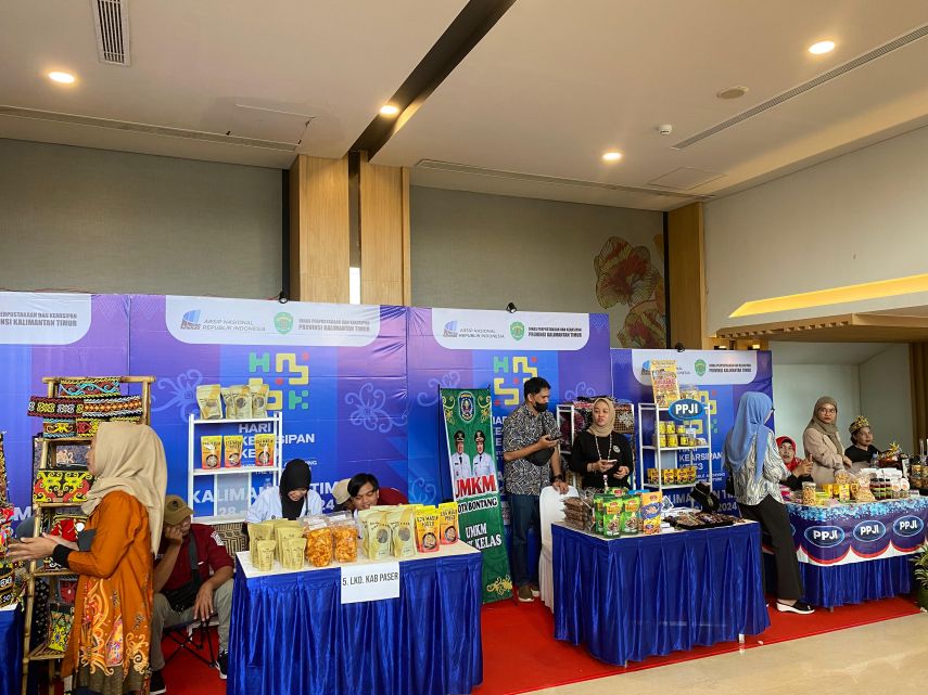 DPK Kaltim Bantu UMKM Promosikan Produk Lokal di Hari Kearsipan Nasional 2024