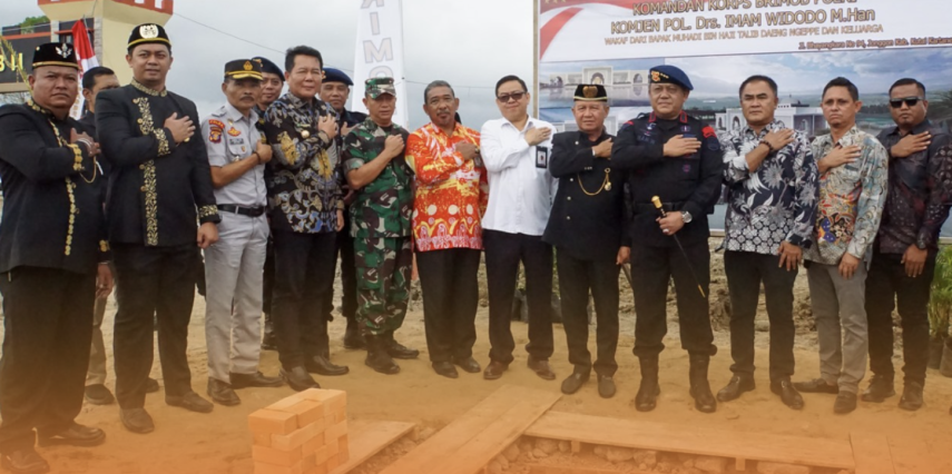 Komitmen Jaga Keamanan dan Ketertiban Masyarakat, Bonifasius Belawan Geh Hadiri Pembangunan Tahap I Mako Brimob II