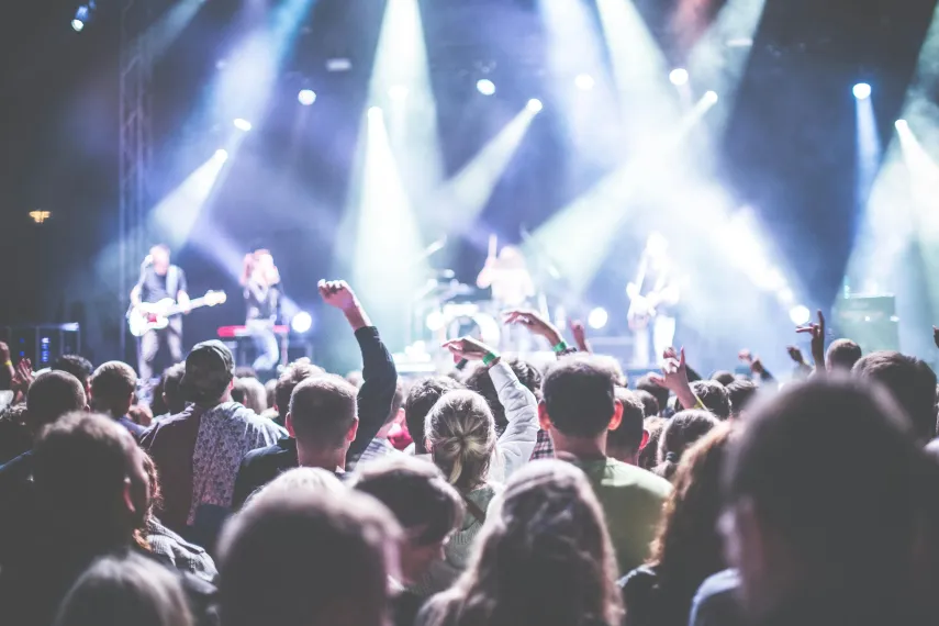 Wajib Dilakukan! Ini 6 Tips Menonton Konser Agar Nyaman dan Semakin Berkesan