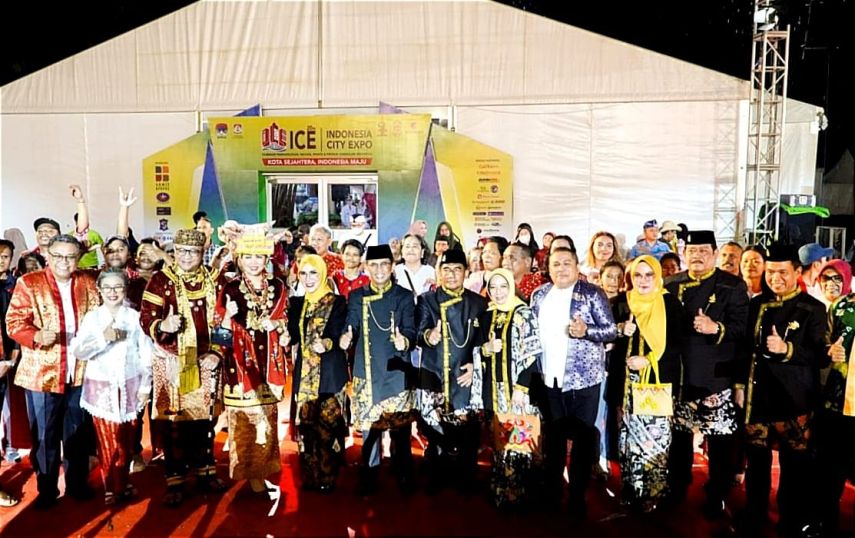 Hadiri Karnaval Budaya Nusantara, Ketua DPRD Balikpapan Harap Sektor Pariwisata Semakin Berkembang