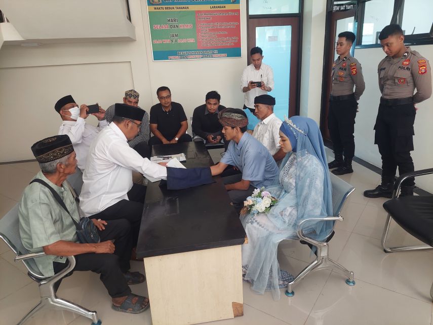 Tahanan Polres Berau Menikah, Prosesi Berlangsung di Areal Sat Tahti