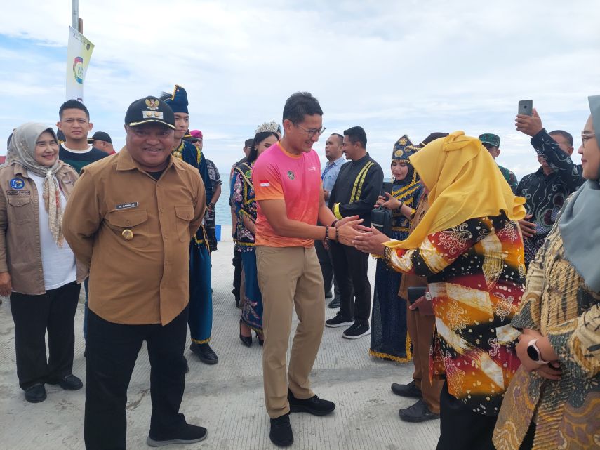 Pulau Derawan Masuk Nominasi 50 Besar ADWI 2024, Ini PR Sandiaga Uno ke Bupati Berau