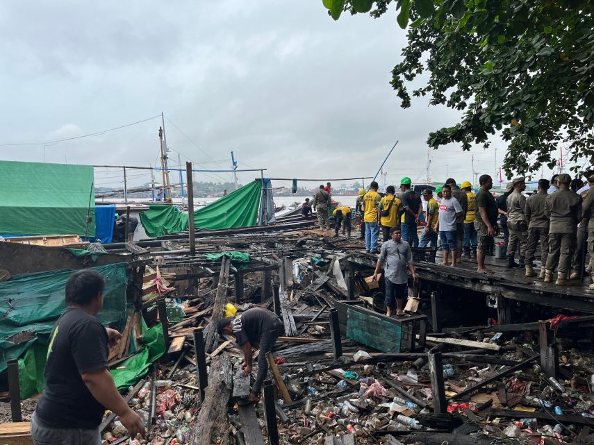 Dermaga Pasar Pagi Dibongkar, Pedagang Kritik Pemkot Samarinda, Sebut Tempat Relokasi Belum Layak