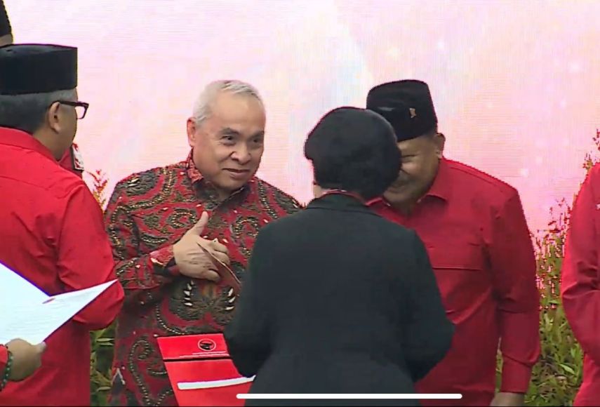 Kotak Kosong Dipastikan Batal, Isran Noor Terima Surat Rekomendasi dari Megawati untuk Pilgub Kaltim 2024