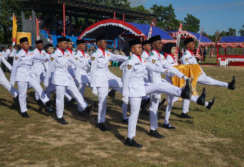 Upacara HUT ke-79 RI di Kecamatan Pulau Derawan, Dimeriahkan Tarian Tradisional dan Kreasi