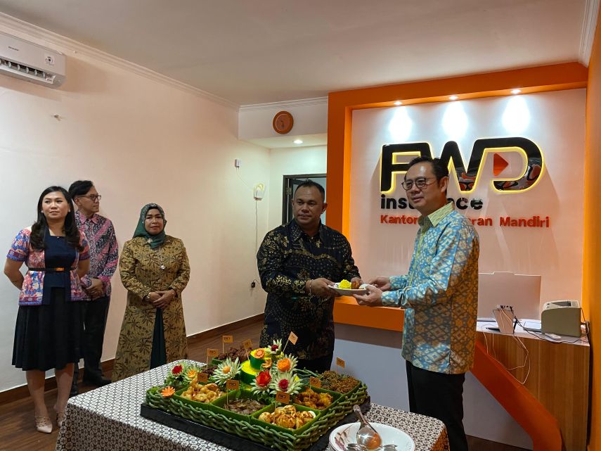 FWD Insurance Resmikan Kantor Pemasaran Mandiri di Samarinda, Komitmen Perluas Produk Asuransi ke Masyarakat